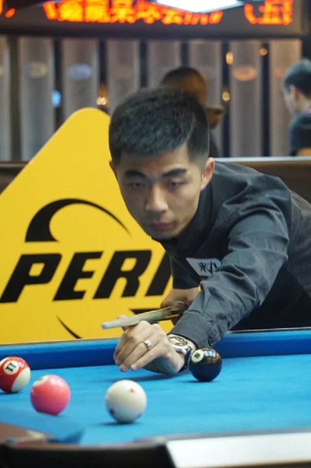 他展现了山 他展现了山